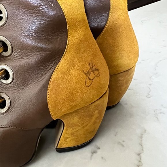 womens boots John Fluevog RARE vintage 'Map' 2-tone buff suede leather, size 6.5 - Picture 3 of 6